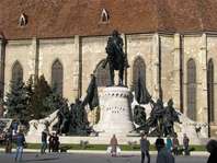 kolozsvar-corvin-matyas-szoborcsoport-